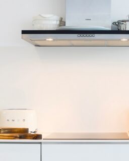Breakfast in, the city out there. 
Take your time. 🥐☕️

#envilleapartments #servicedapartments
#servicedapartmentsbarcelona #airbnbsuperhost  #barcelona
