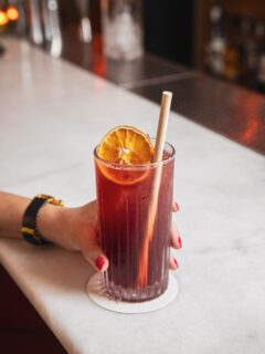 Afternoon plans: no plans, just come visit us at  Bar Costa. 🍹

📍Joaquín Costa, 53. 08001 Barcelona 
@barcosta.barcelona 

#envilleapartments #servicedapartments
#servicedapartmentsbarcelona #airbnbsuperhost #Barcelona